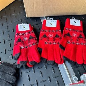 New Avenue 9 texting gloves